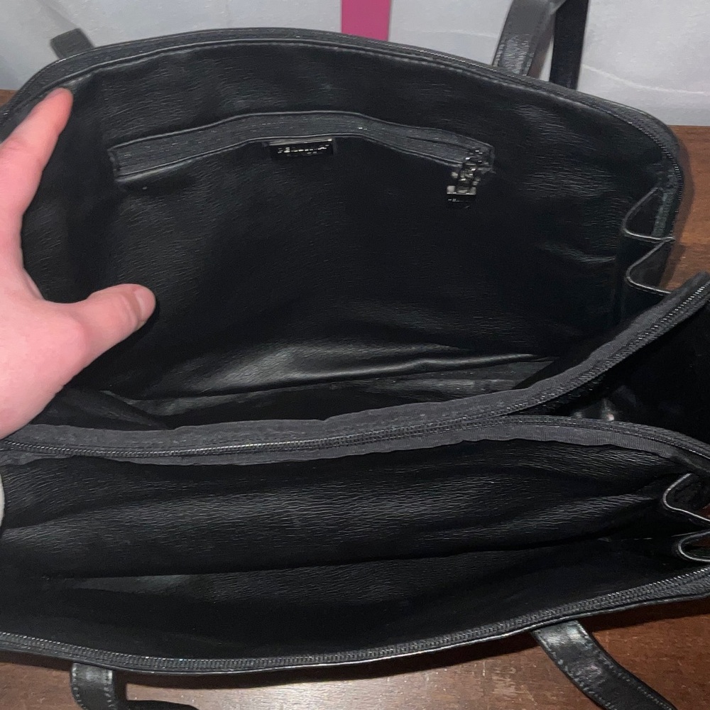 Perlina‎ Glossy Black Business Shoulder Bag - Picture 13 of 14
